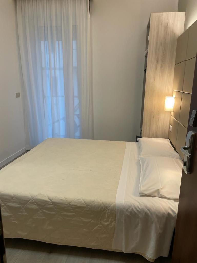 לידו די ג'סולו Hotel & Aparthotel Carinthia S מראה חיצוני תמונה