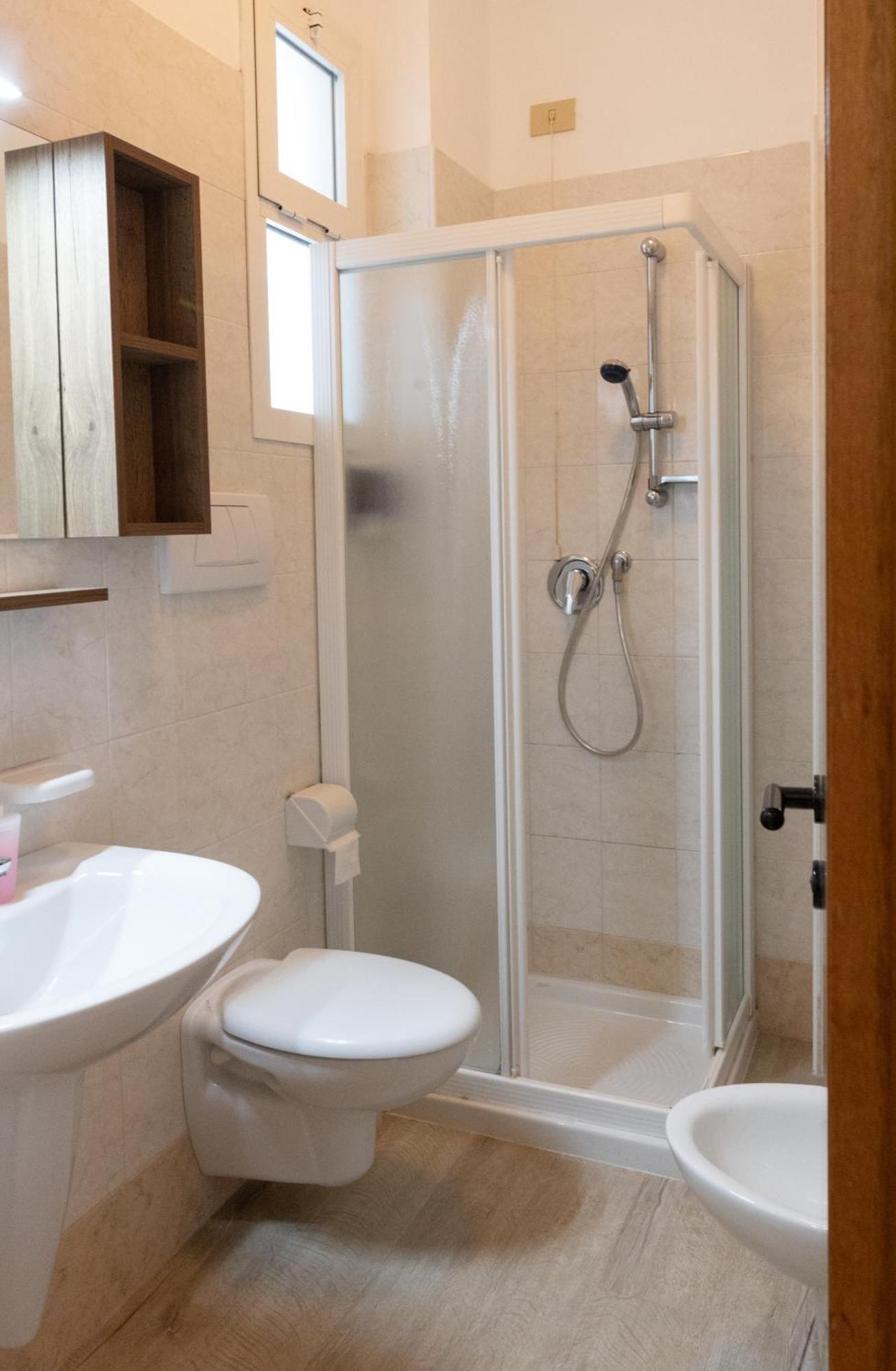 לידו די ג'סולו Hotel & Aparthotel Carinthia S מראה חיצוני תמונה